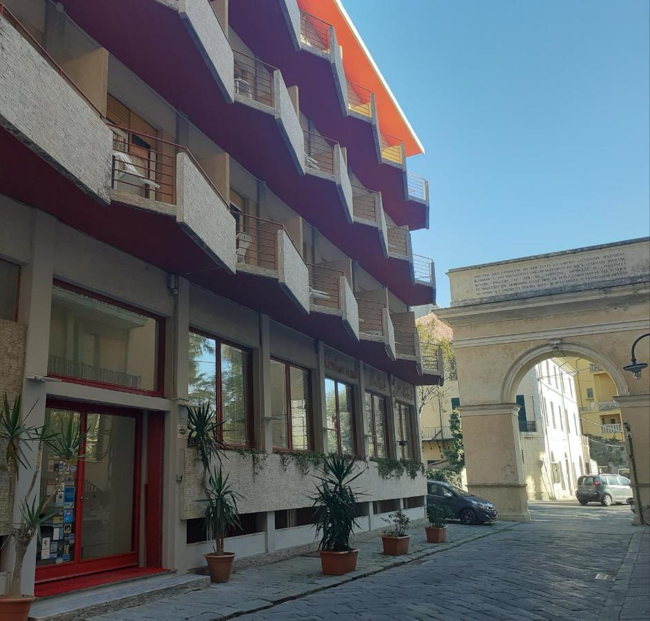 Hotel Colibri Finale Ligure Extérieur photo