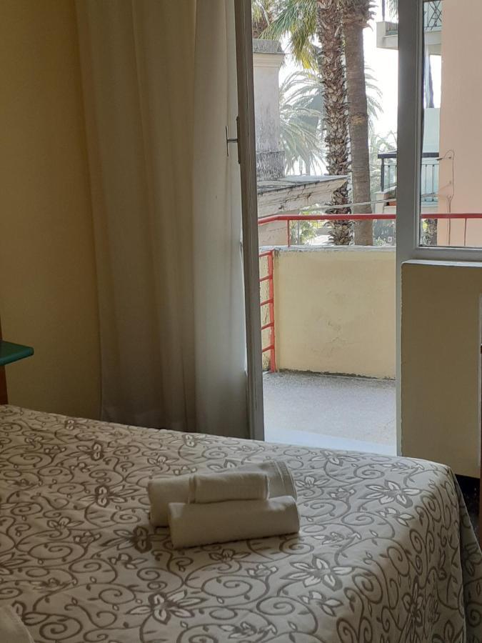 Hotel Colibri Finale Ligure Extérieur photo